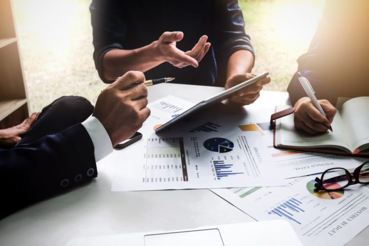 Quer informações sobre como funciona a implementação da integração contábil? Leia esse artigo e saiba o que é, os benefícios e como implementar!