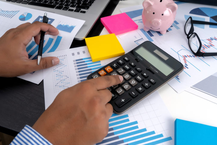 Sua empresa caiu no endividamento? A situação pode ser resolvida. Veja quais são os cinco passos fundamentais para uma recuperação financeira bem sucedida!