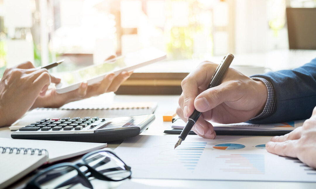Por meio do rateio de custos, você aumenta o controle sobre os gastos do negócio e analisa com mais precisão o uso dos recursos financeiros. Saiba mais!